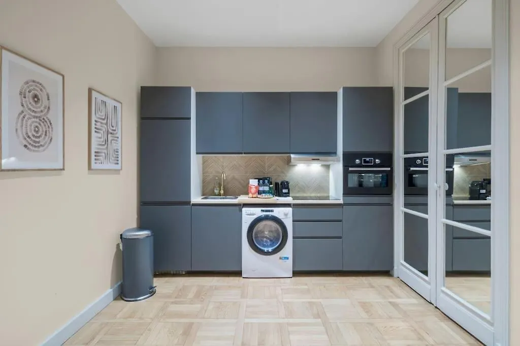 アパート 2B.Appart 6Pers#2Bedrooms#Victorhugo#Arcdetriomphe パリ フランス